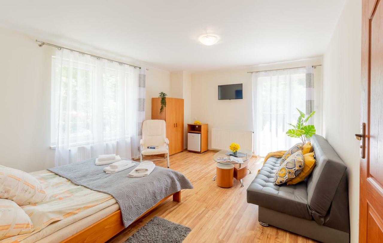 Apartament I Pokoje Goscinne U Lusi Wisła Buitenkant foto